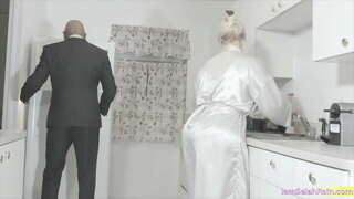 Selah eső veszi ezt a fehérje tele BBC, mint a semmi