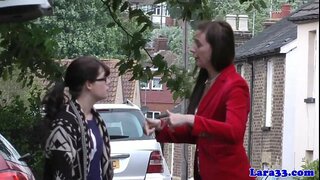 الإنجليزية ناضجة التقاط الأبرياء تلميذة